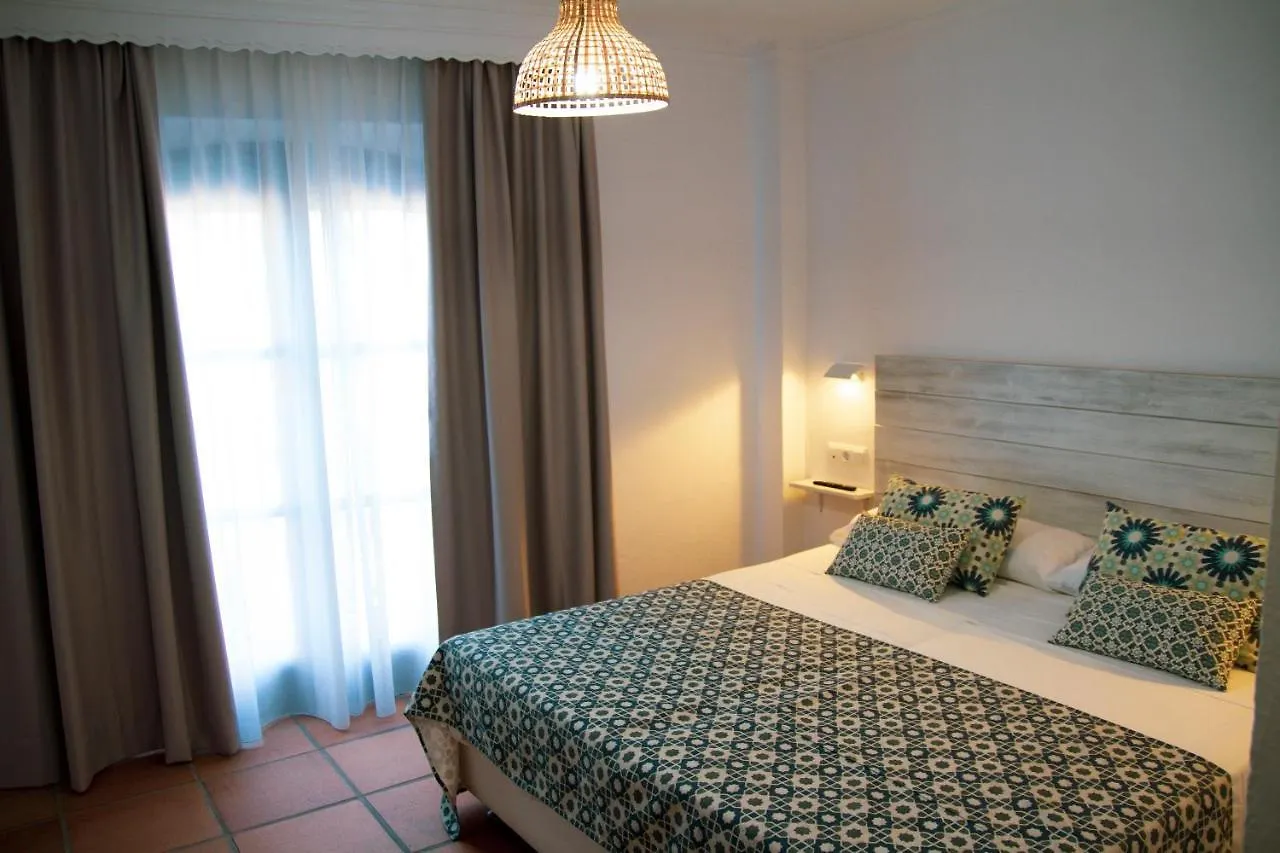 Hotel Avenida Playa Zahara de los Atunes 2*,  Spain