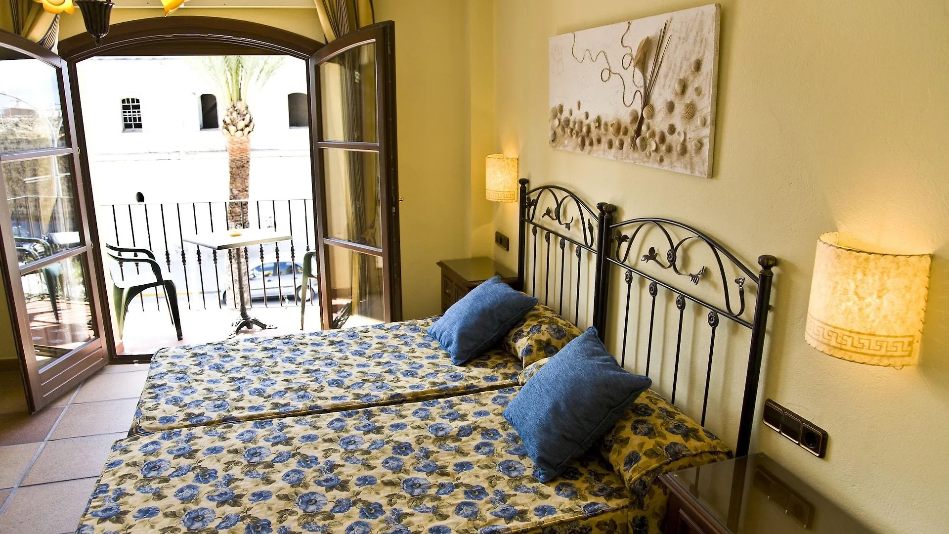 Hotel Avenida Playa Zahara de los Atunes 2*,  Espagne